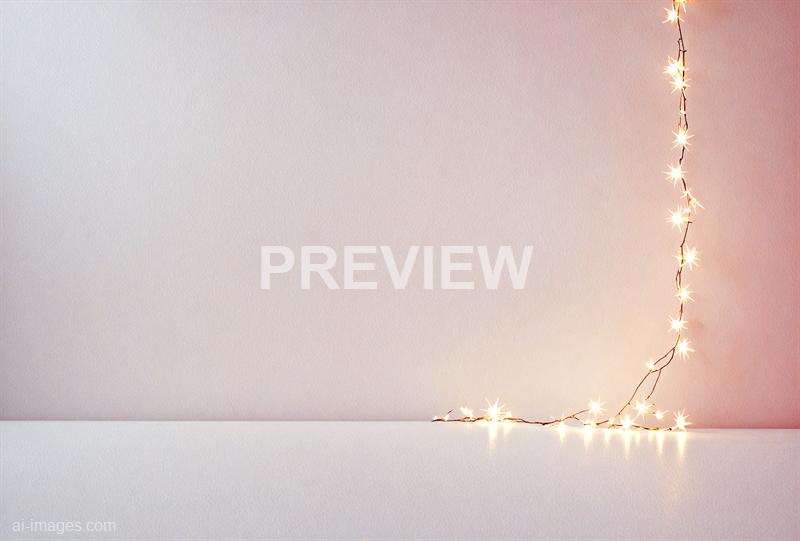 freepik__minimal-soft-studio-light-photography-a-brilliant-__74651_250519173808_white_00001