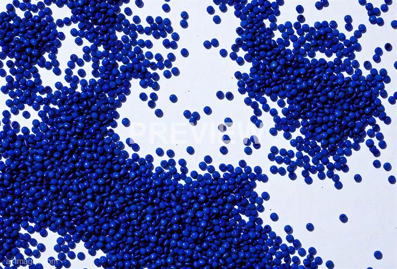 freepik__cornflower-blue-dots-scattered-randomly-on-a-textu__70629_250928023256_00001